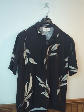 YoungLA  Black Short-Sleeve Button-Up Shirt Cream Leaf Print & Design On Back